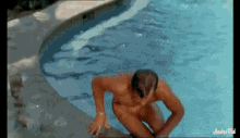 piscine-belmondo.gif