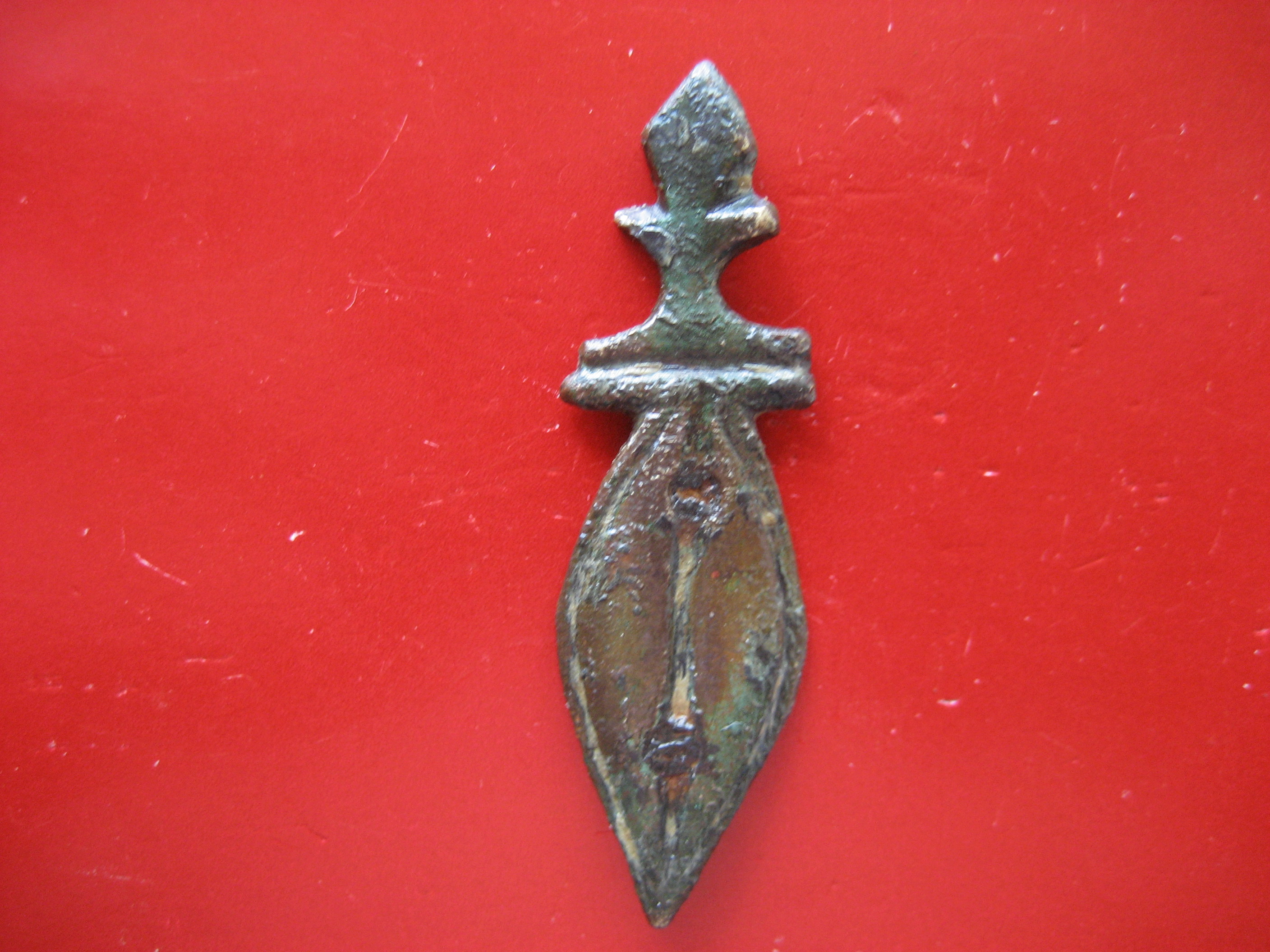 (11)Applique feuille de laurier 16-17e.JPG