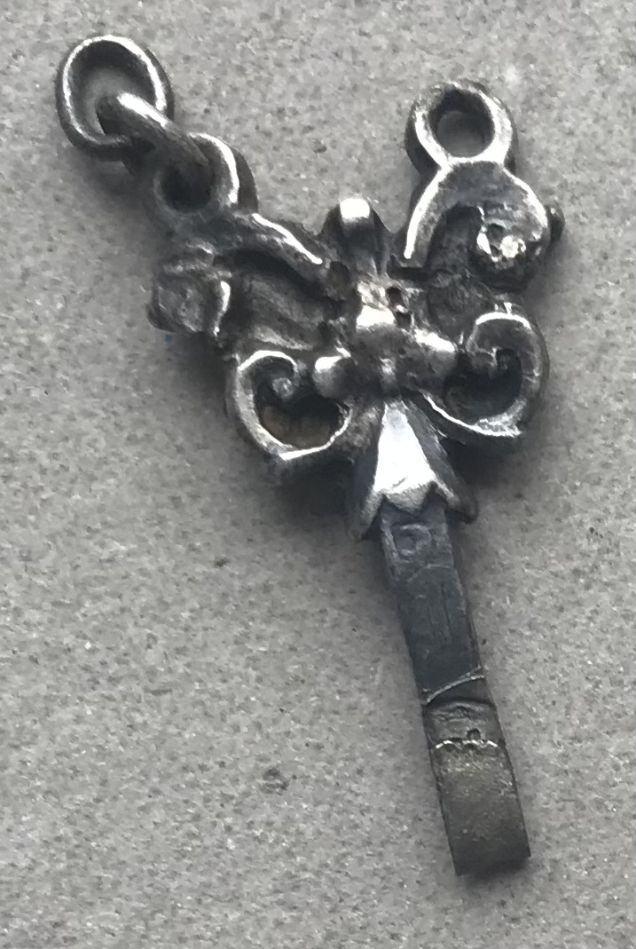 Crochet Chatelaine 1.JPG