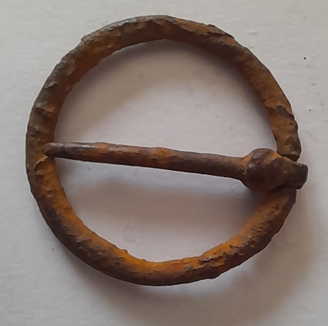 Fermail en bronze.jpg