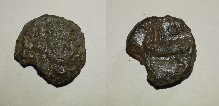 Bronze Abudos au cheval et aux annelets.jpg