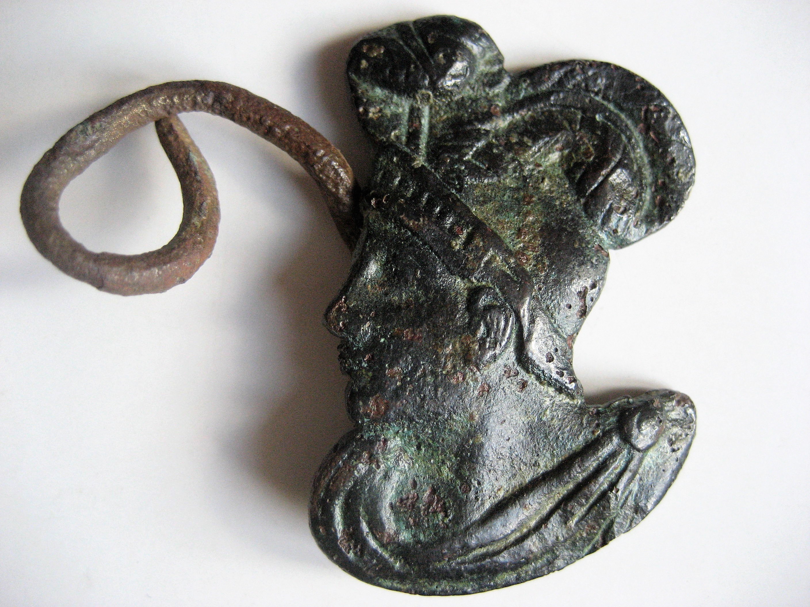 (3)Crochet de tablier(Minerve)Bronze 19e 1.JPG