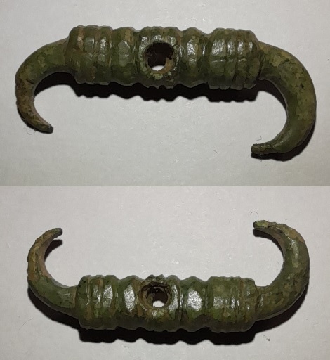 13 Agraffe vestimentaire.jpg