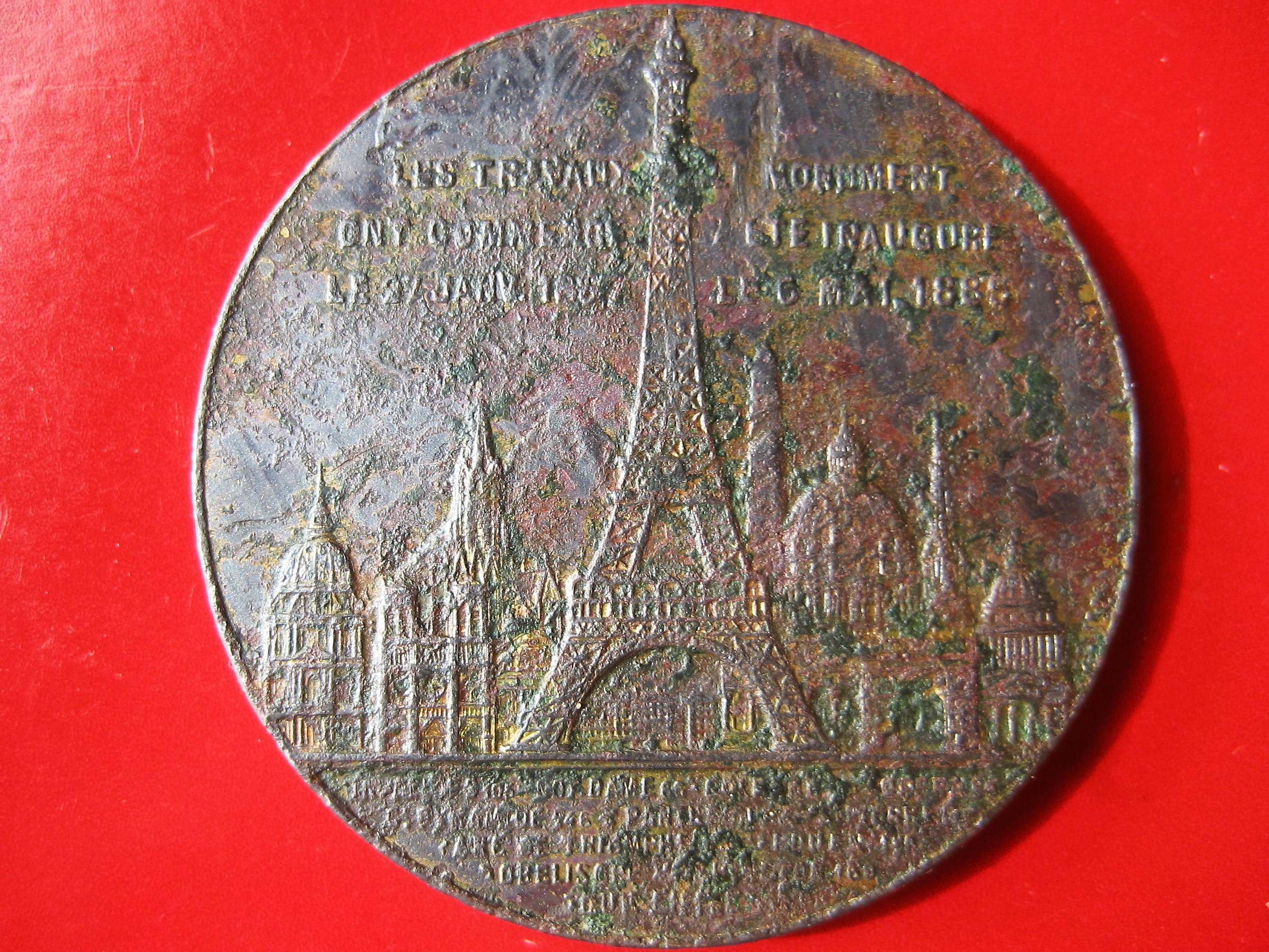 (160)Médaille souvenir de l ascension au sommet de la Tour Eiffel 1889(cuivre dorée).JPG