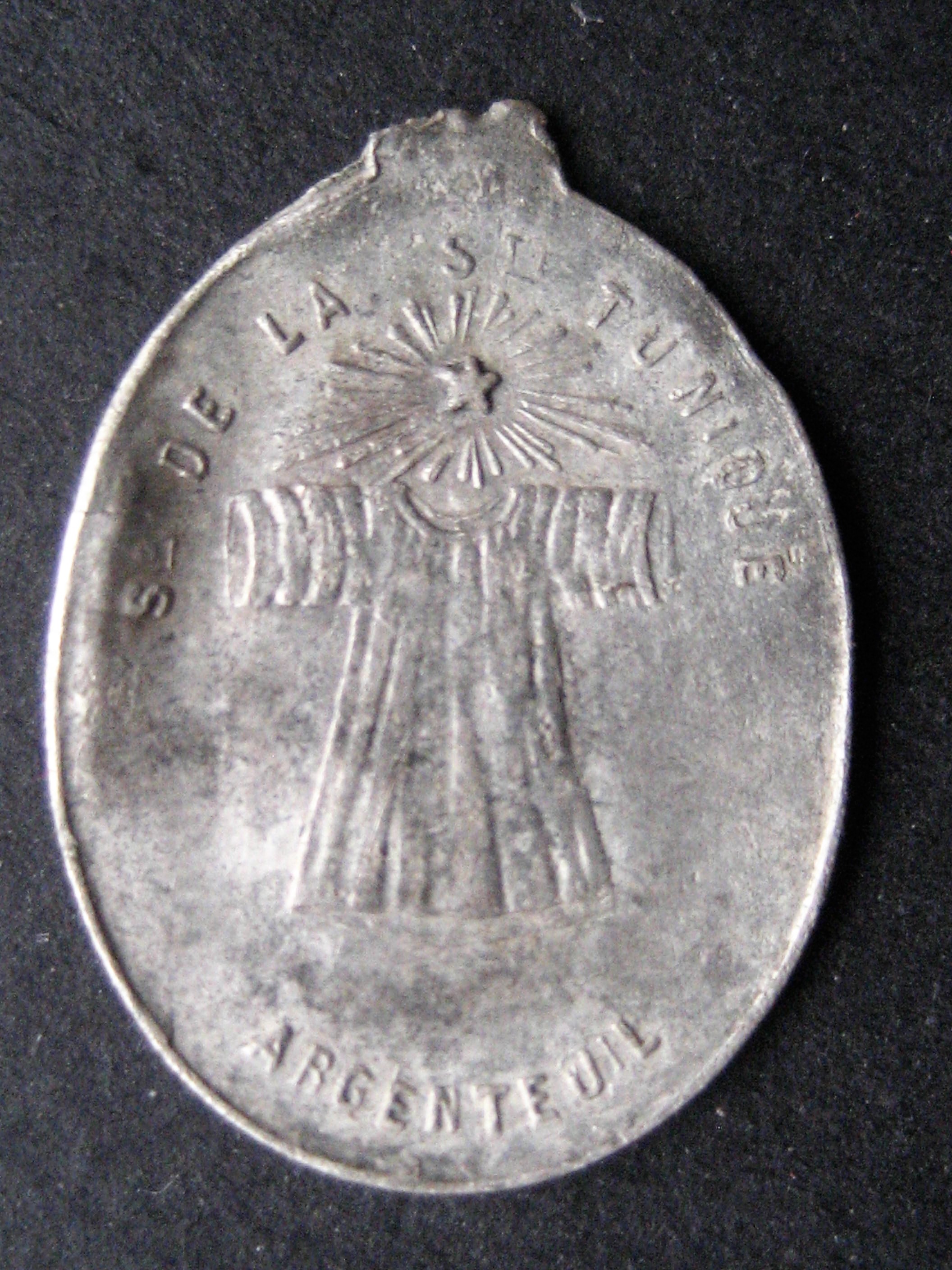 (26)Médaille de la Ste tunique Argenteuil 19-20e(Argent).JPG
