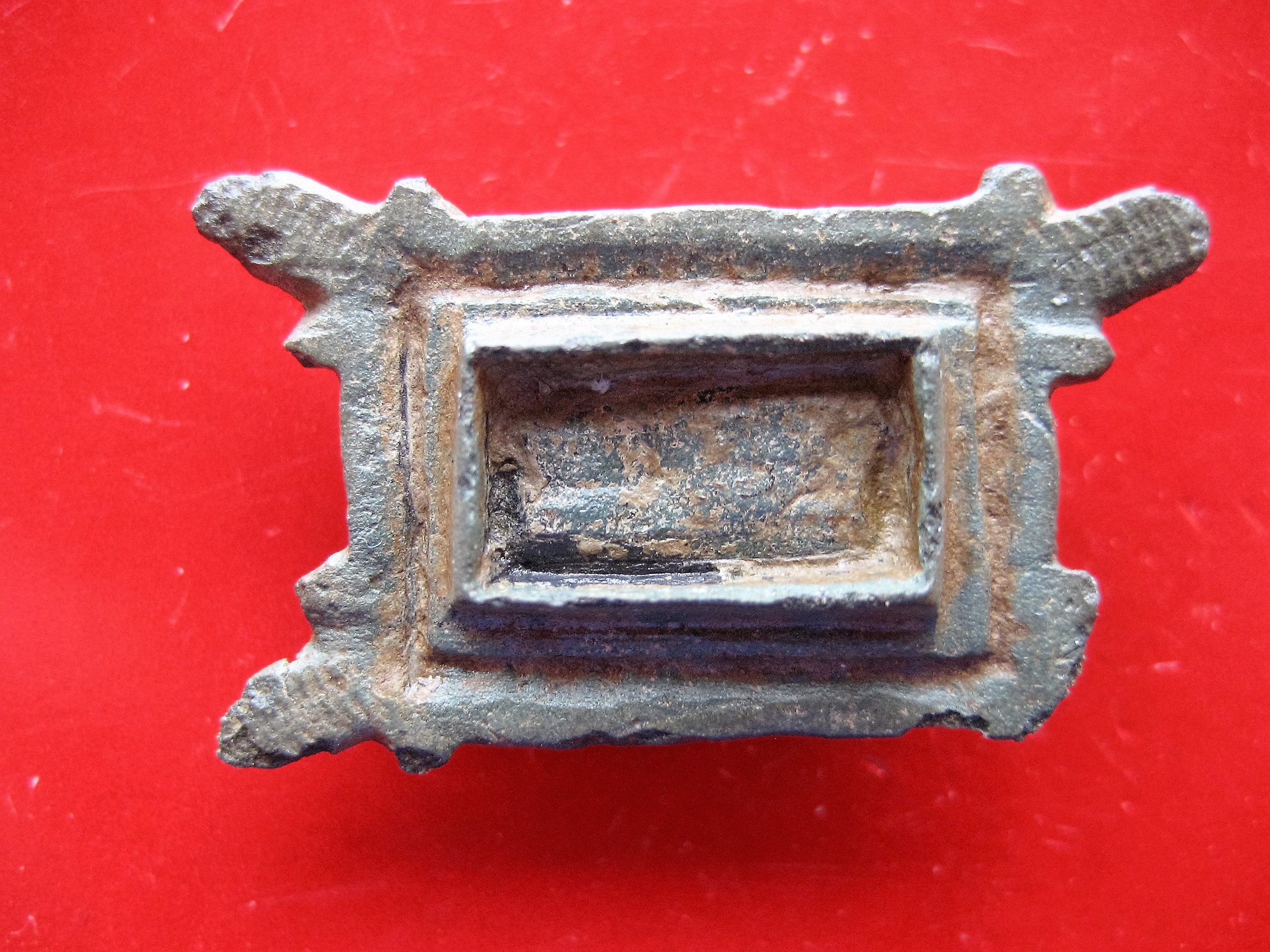 (1)Fibule Carolingienne 800-1100 apjc.JPG