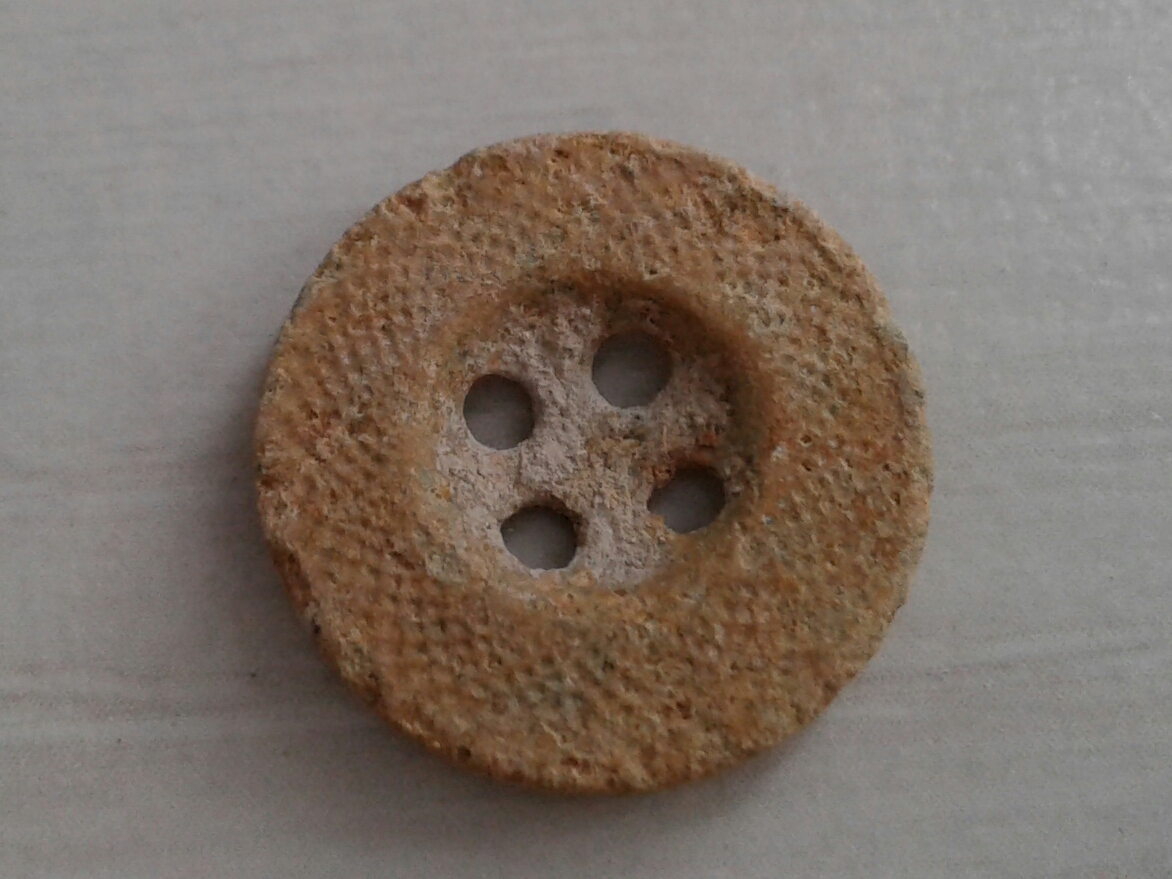 bouton plat face.jpg