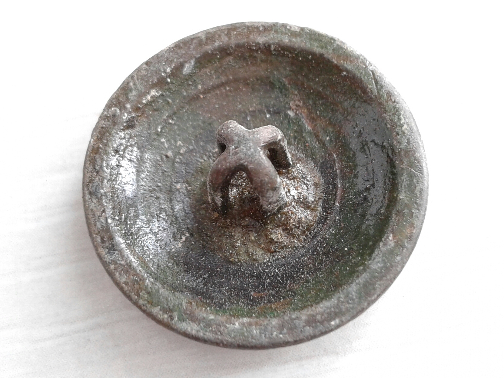 bouton 52 bombé revers.jpg