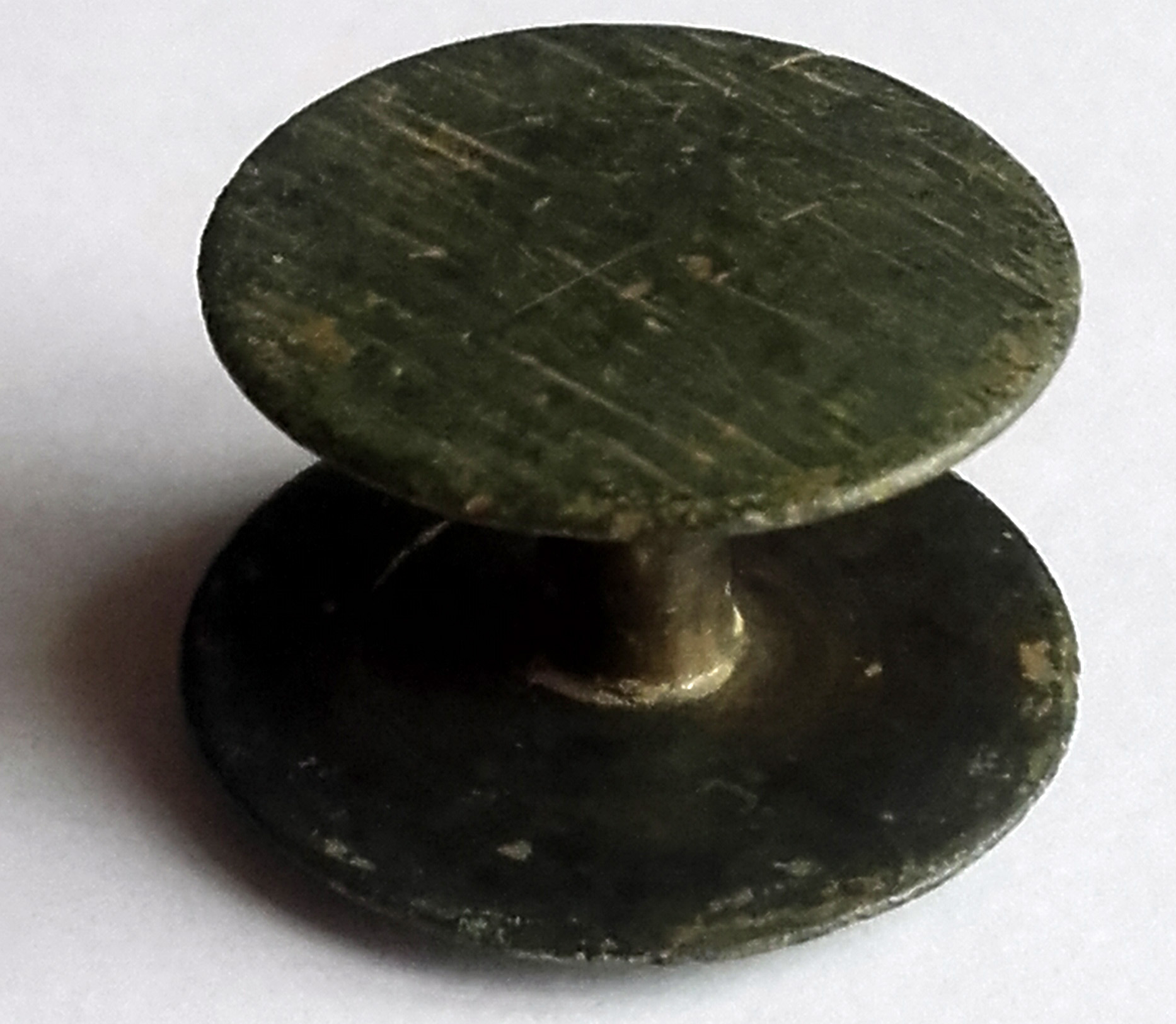 Rivet2.jpg