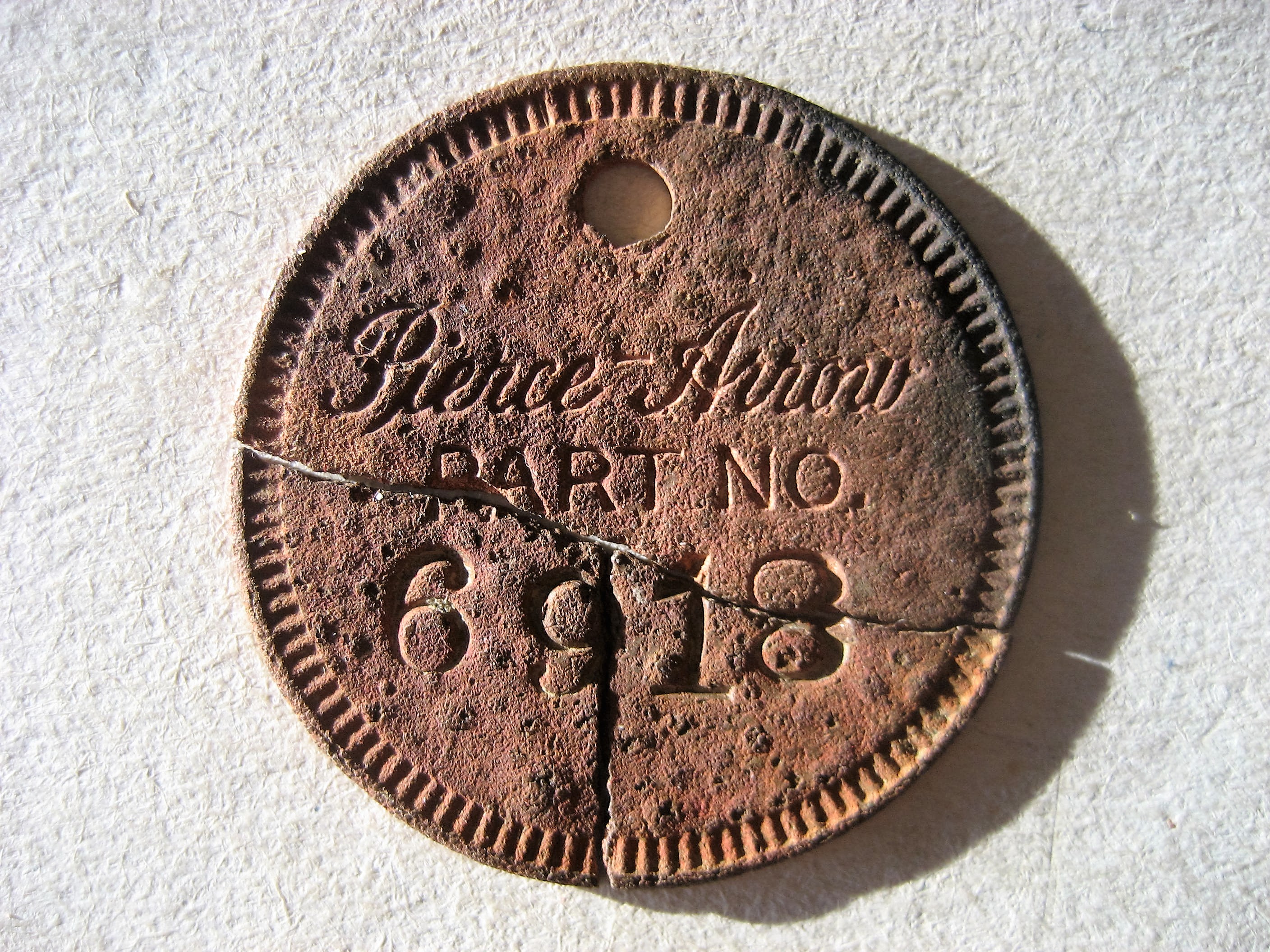 (3)étiquette jeton Pierce Arrow.JPG