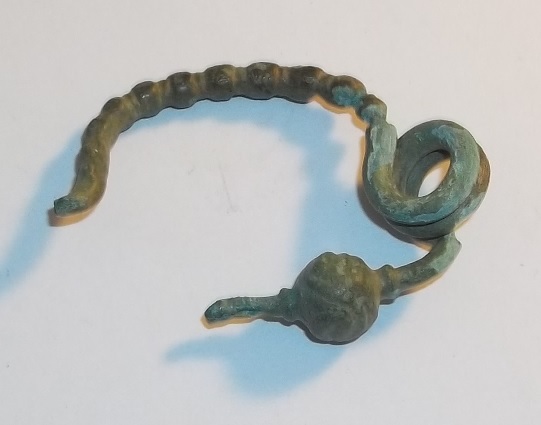 Fibule gauloise époque latenniène type Duchkov.jpg