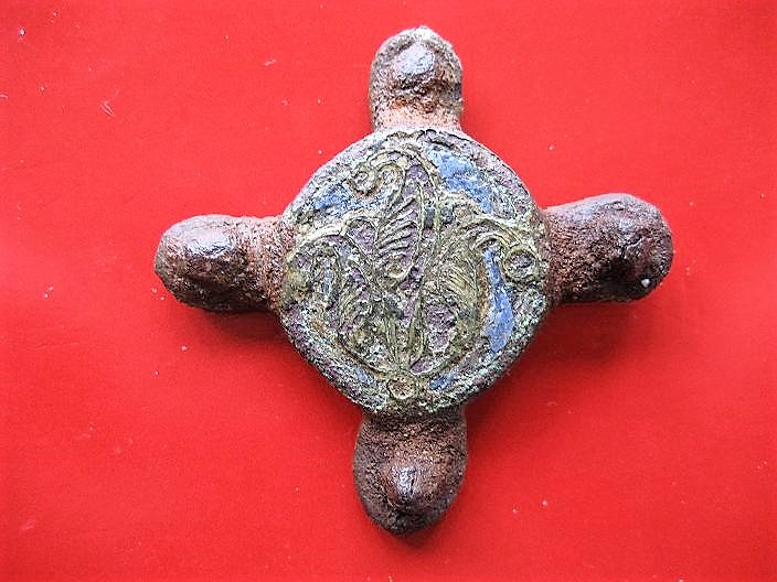 (2)Applique circulaire(harnais)émaillée a fixations déportées 14e.jpg