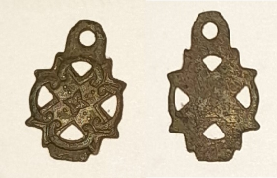 Pendantif bronze.jpg