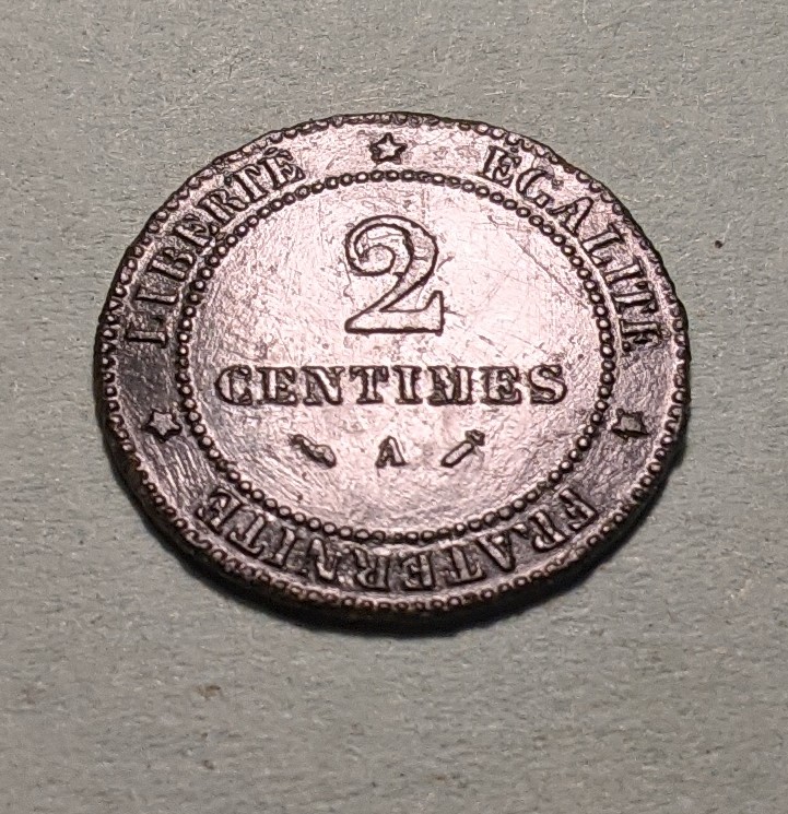 2 CTS NEUVE..jpg